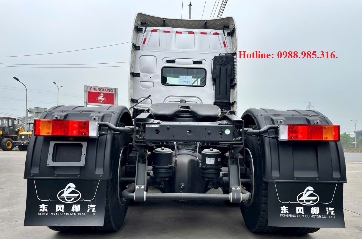 XE ĐẦU KÉO CHENGLONG H7 LuxS 445HP Cầu Láp - 6x4